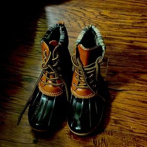 Item-boots Colour-brown